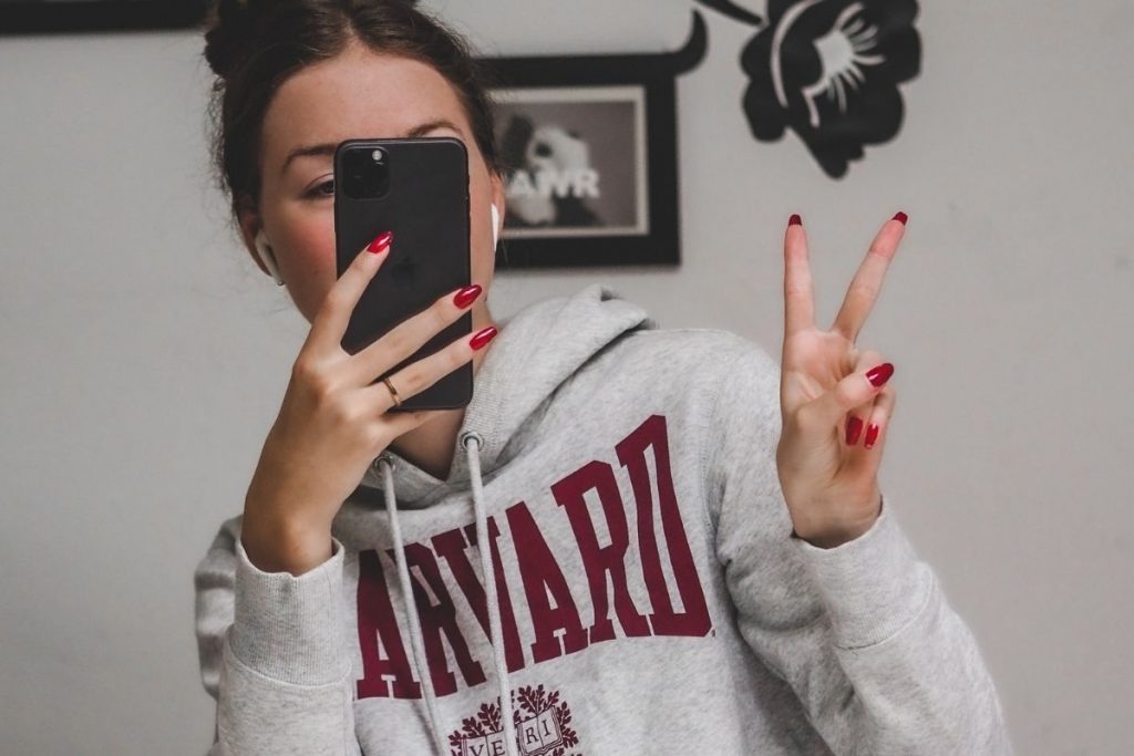 How to stay christian in college