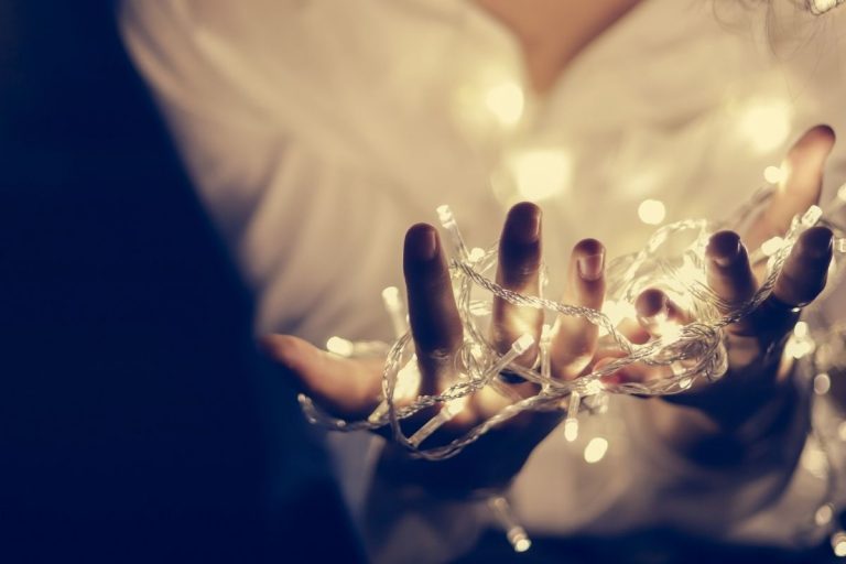 How to be God's Hands: Spreading Hope in a Hopeless World