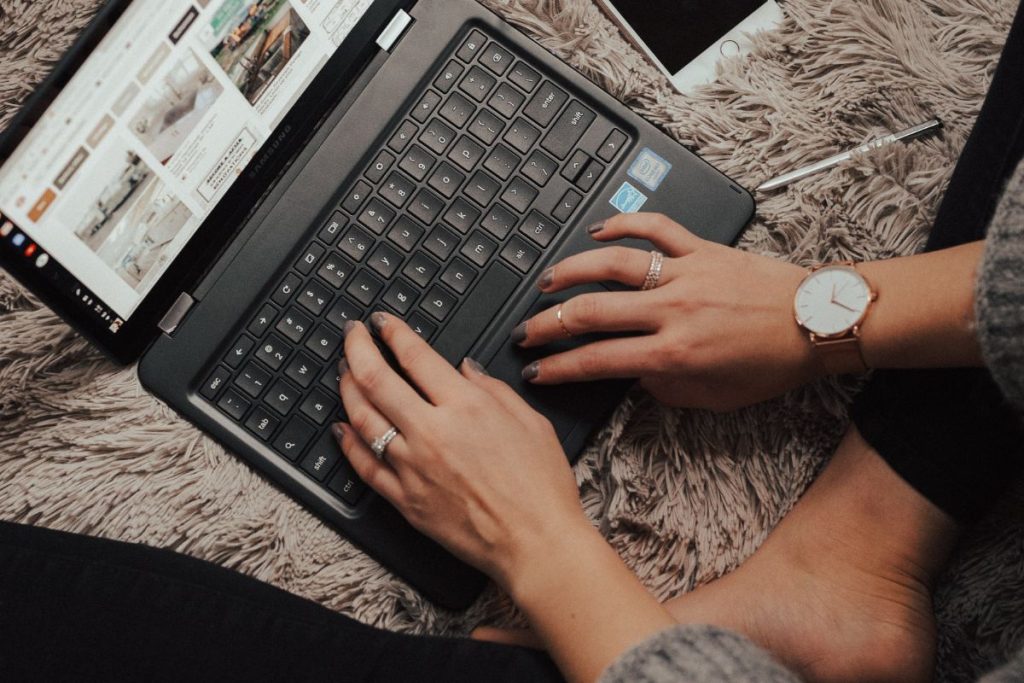 Christian Blogger