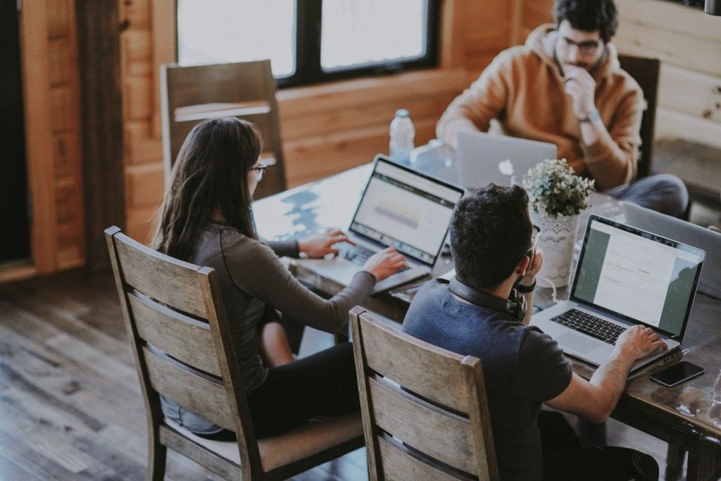 To the Woman Who Feels like the Only Christian in Her Workplace
